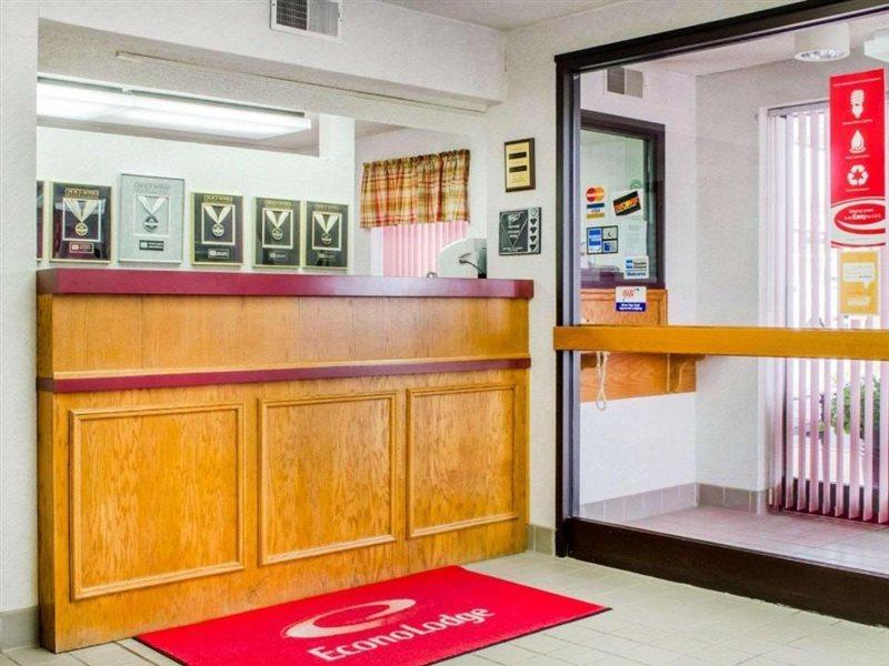 Econo Lodge Mifflintown Exterior foto