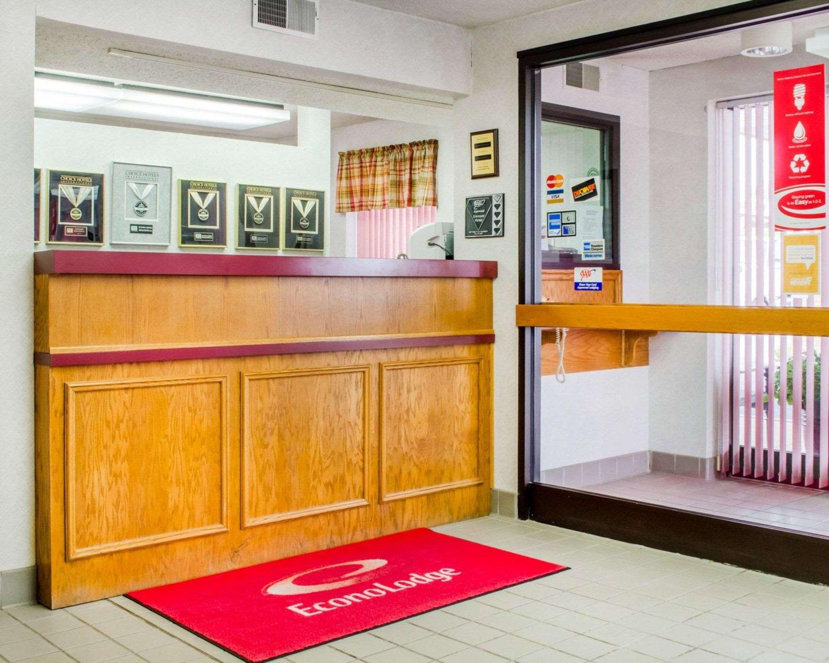 Econo Lodge Mifflintown Exterior foto
